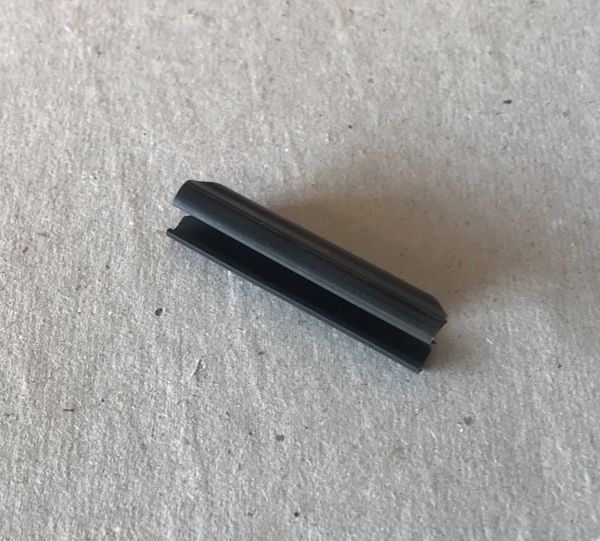 Plastic Clip / Klammer