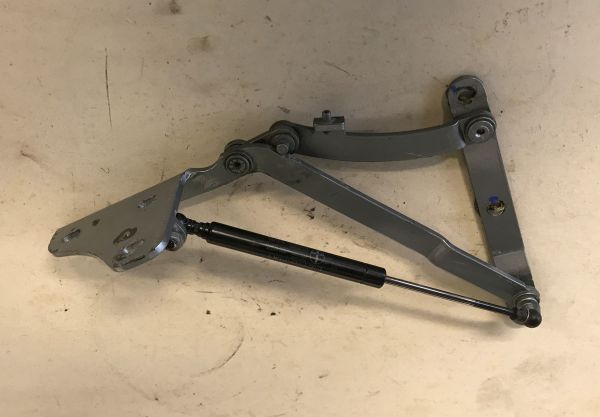 Trunk Hinge - left / Scharnier für Kofferdeckel - links