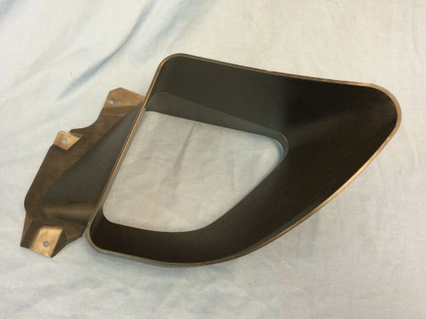 Air-Duct in Front Bumper - right / Lufteinlass in Stoßstange vorne - rechts