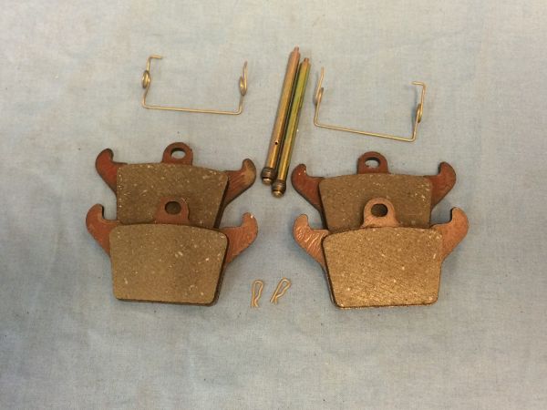 Set (4) for Handbrake Pad / Satz Bremsbeläge für Handbremse (4)