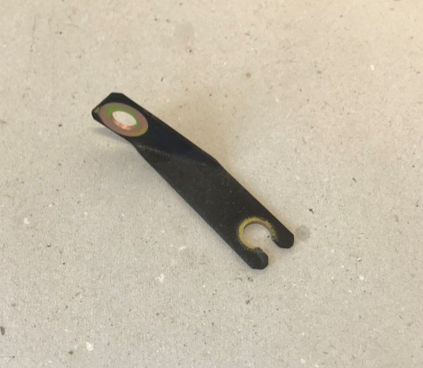 Braket at Rear Brake - left / Halter an Bremse hinten - links