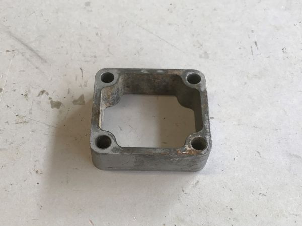 Spacer for Engine Mount / Zwischenstück für Motorlager