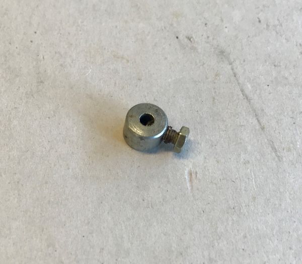Clip for Opening Cable / Klammer für Haubenzug