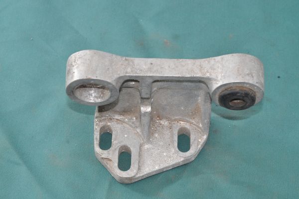 Lower AC Bracket / Halter unten Klimakompressor
