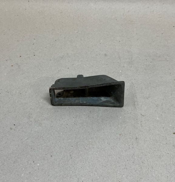 Trunk Release Lever Body / Halter Haubenöffner