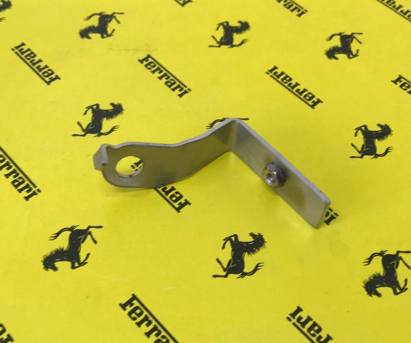 Pipe Bracket / Halter für Leitung