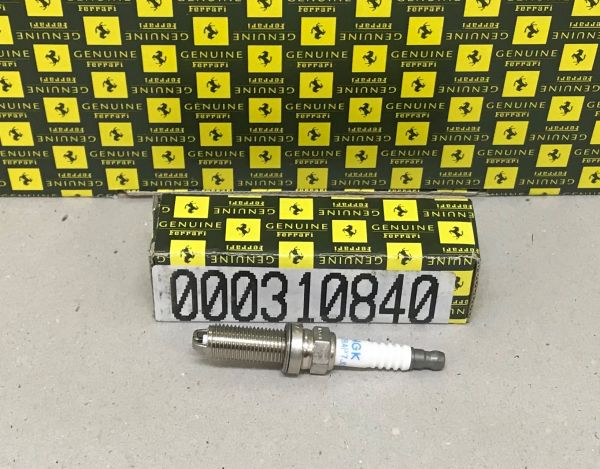 NGK - Spark Plug / Zündkerze