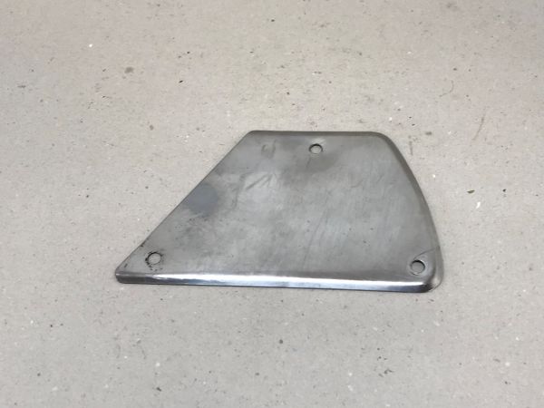Cover at Acceleration Pedal / Abdeckung an Gaspedal