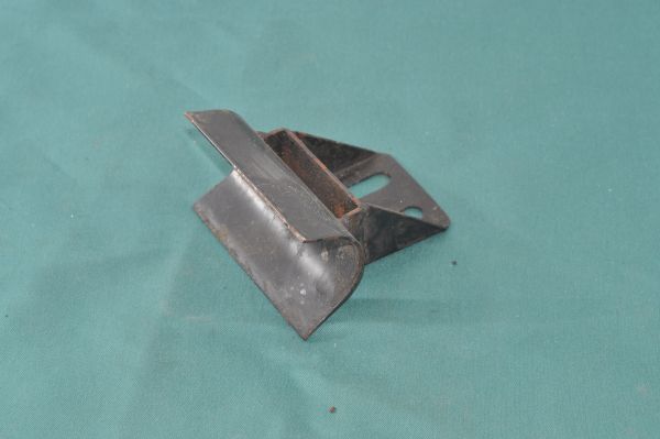 Bracket / Halter