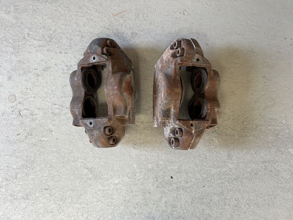 Girling - 3-Piston Brake Caliper (Pair) / 3-Kolben Bremssättel (Paar)