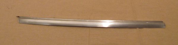 Chrome at B-post to rear vent window - left / Chromleiste an B-Säule links