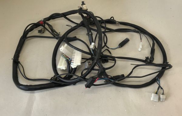 Cable Set at Front / Kabelsatz vorne