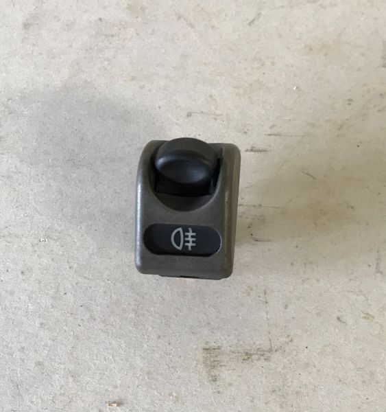 Switch for Rear Fog Light / Schalter für hintere Nebelleuchte