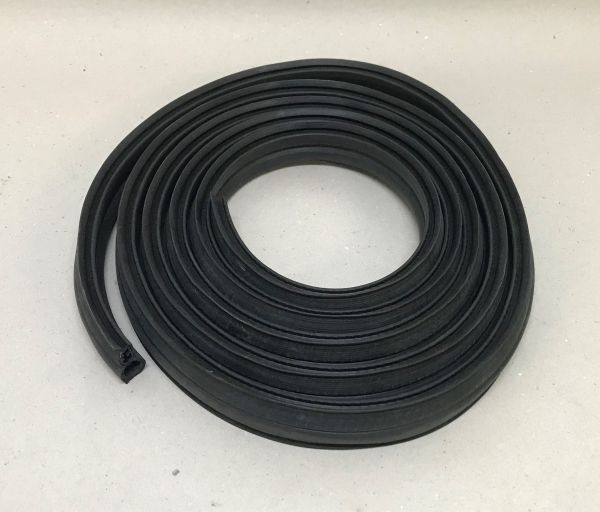 Front Bonnet Seal / Dichtung Haube vorne