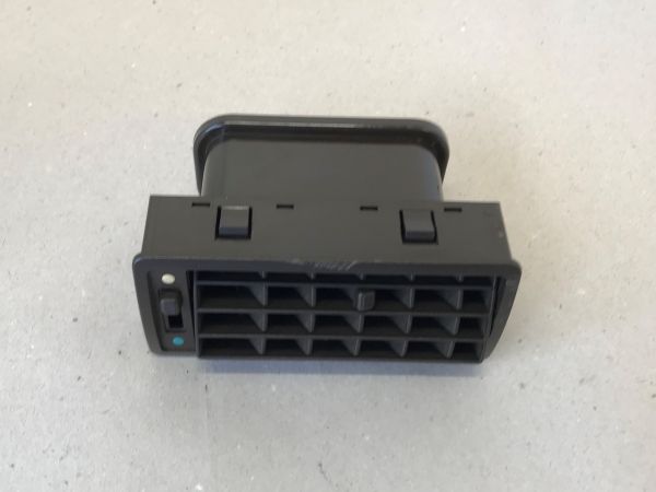 Air Vent - right / Luftausströmer - rechts
