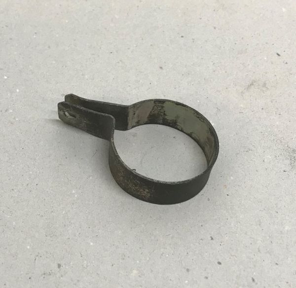 Bracket for Idle Adjustment Regulator - left/ Halter für Leerlauf Regler - links