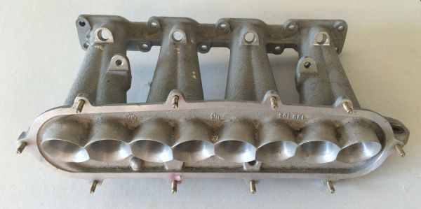 Suction Manifold - right / Ansaugbrücke - rechts