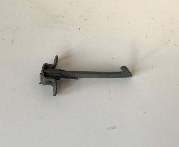 Hook at Front Hood / Haken für Haube vorn