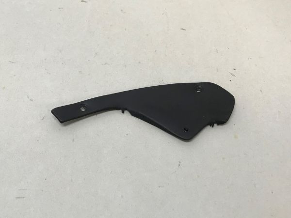 Cover at Glove Box -left / Abdeckung an Handschuhkasten - links