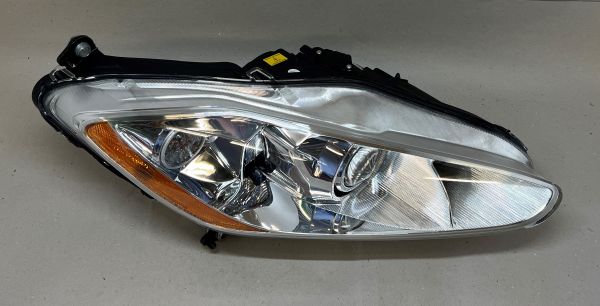 Maserati GranTurismo - RH Front Head Lamp Bi-Xenon / Scheinwerfer vorn rechts