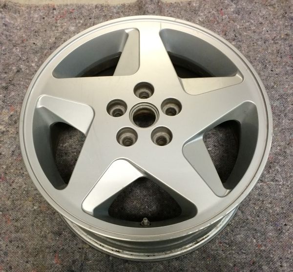 Wheel Rim - front - right / Felge - vorn - rechts / 7 1/2"J X 17"