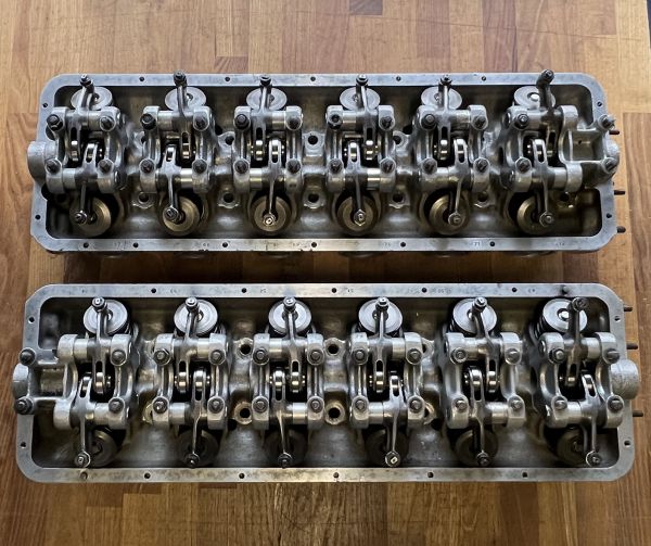Ferrari 250 - Outside Plug Cylinder Heads (Pair) / Paar Zylinderköpfe