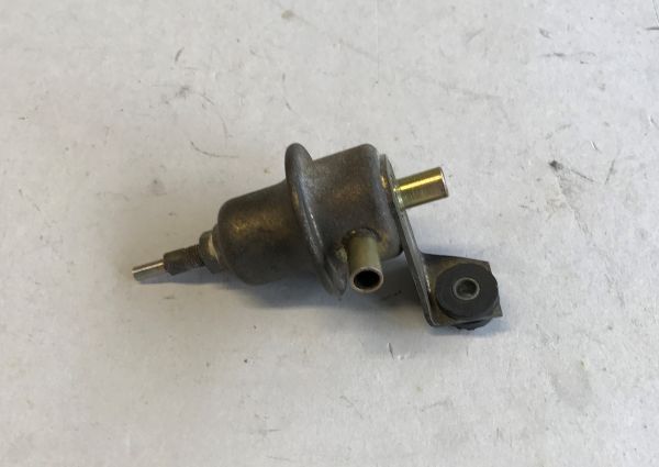 Vacuum Valve / Unterdruck Ventil