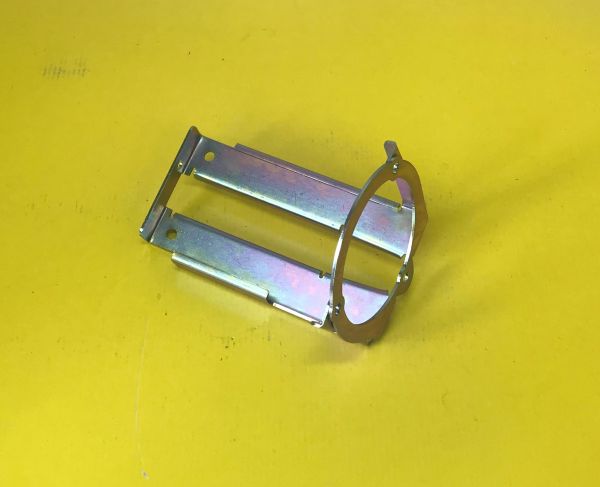 Lower Radiator Mounting / Untere Kühler Halterung