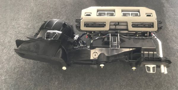 Maserati - Air Condition Assembly / Klimaanlage