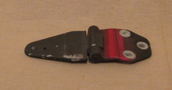 Hinge at Front Hood / Scharnier für Haube vorn