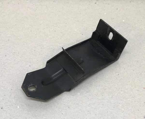 Radiator Bracket - upper / Halter Kühler - oben