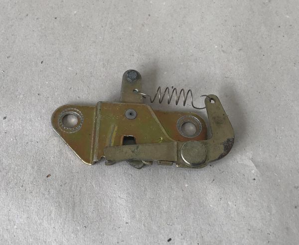 Rear Hood Lock / Haubenschloss hinten
