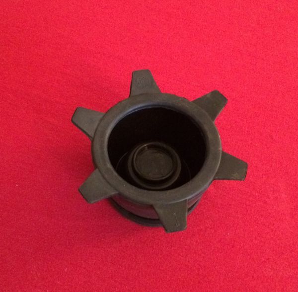Headlamp Rear Sealing / Dichtung an Scheinwerfer-Birne