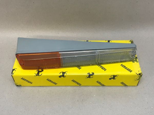 Ferrari Mondial - Lens for Direction light - right / Glas für Blinker-Standlicht - rechts