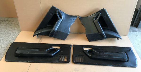 Set of 4 Door + Interior Panels - black Leather / Tür- und Seitenverkleidungen Leder schwarz - Satz