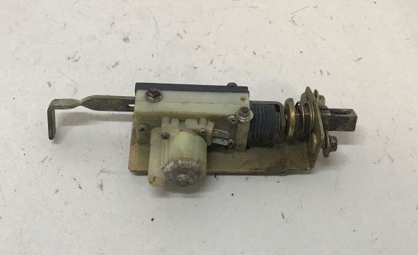 Fuel Door Actuator / Offner Tankklappe