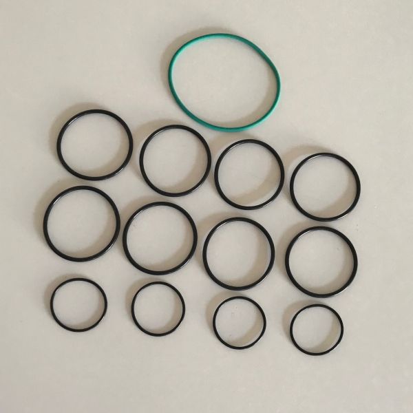 O-Ring Set for Intake-Manifold + Waterpipes / O-Ring Set für Ansaugbrücke + Wasserspinne