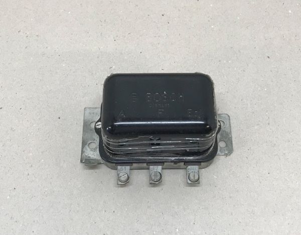 Voltage Regulator / Lichtmaschinen Regler