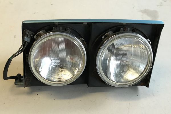 Front Light Assembly - right / Klappscheinwerfer - rechts