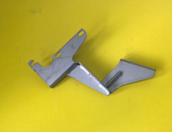 Bracket Gear Box Cover - Right / Halterung am Getriebedeckel Rechts