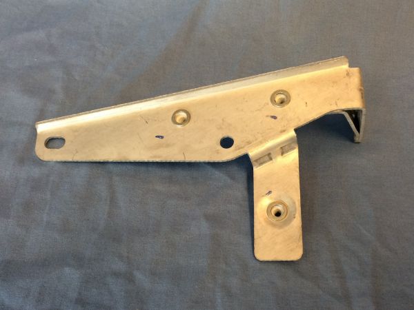 Bracket / Halter