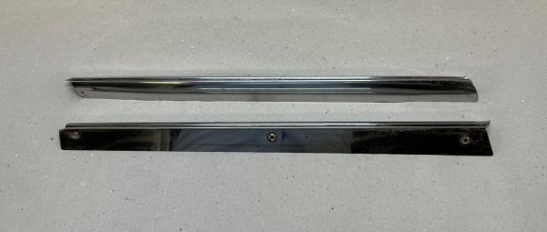 Maserati - Chrome Trim (Pair) / Chrom Leisten (Paar)